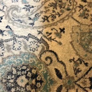 Meet your Posher, Caroline